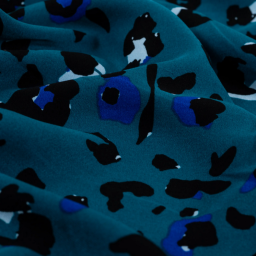 Tissu Twill de Viscose Motif Léopard fleuri – Pétrole