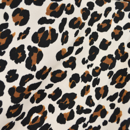 Tissu Twill de Viscose Motif Léopard – écru