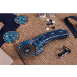 Cutter rotatif 45 mm - Collection fleurs bleues