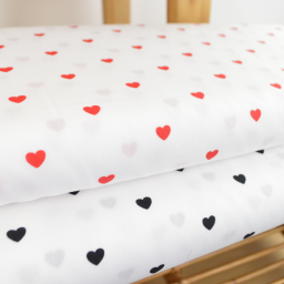 Tissu popeline de coton motif coeurs rouges fond blanc - OEKO TEX