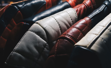 Simili cuir VS skaï : quelles différences ? 